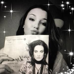 Meet your Posher, Ava